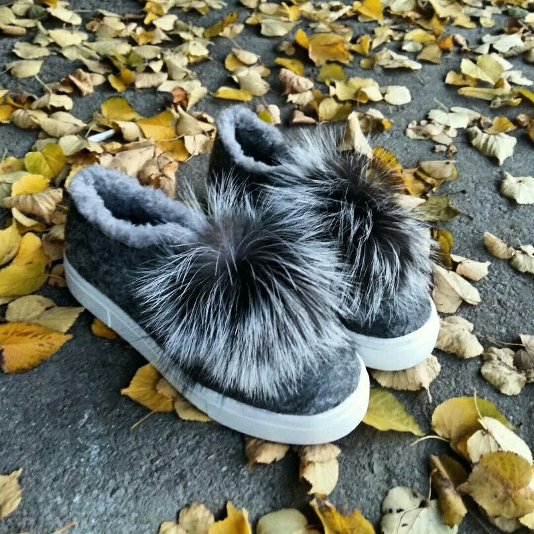 Жіночі зимові сліпони з хутряним помпоном Dandelion Fox W