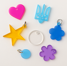 Акрилові і пластикові підвіски