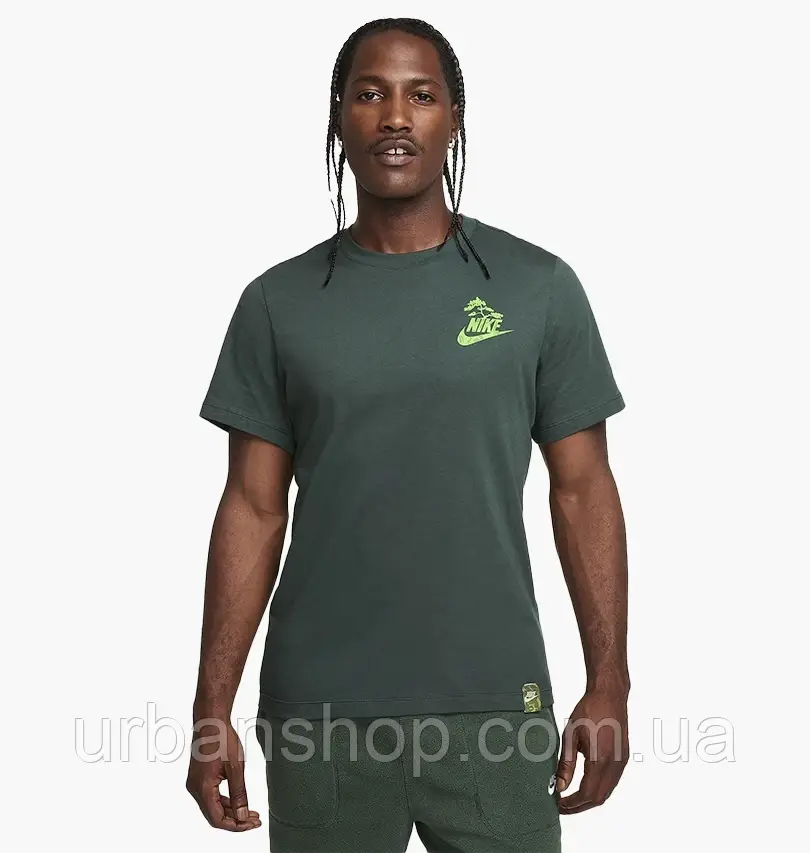Urbanshop com ua Футболка чоловіча Nike U Nsw Tee Oc Lbr Green FZ7952-338 РОЗМІРИ ЗАПИТУЙТЕ
