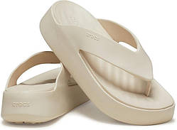 Crocs Getaway Platform flip-flops в'єтнамки жіночі на платформі крокс бежеві.