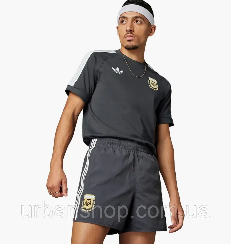 Urbanshop com ua Футболка чоловіча Adidas Argentina Adicolor Sprinter Black IU2156 РОЗМІРИ ЗАПИТУЙТЕ