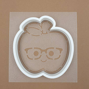 Набір вирубування з трафаретом Яблуко в окулярах 11 см