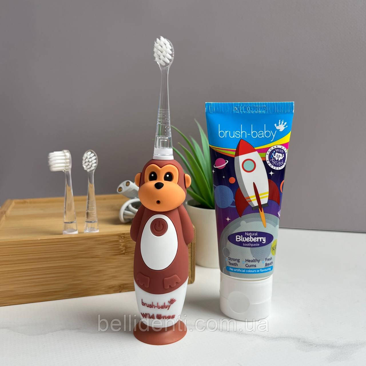 Набір від 3 до 10 років (щітка Brush Baby WildOnes Sonic, мавпочка паста Brush-Baby 50 мл, ракета), фото 1