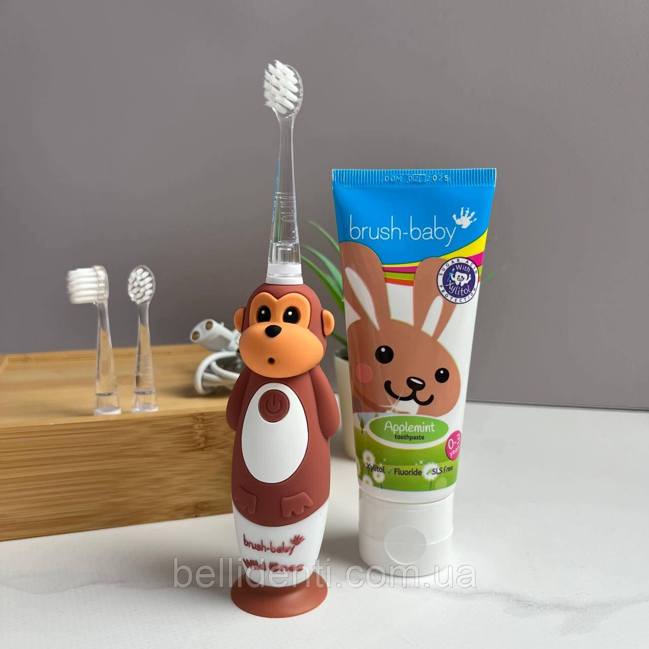 Набір Brush-Baby WildOnes Sonic від 0 до 3 років (щітка мавпочка Mya + паста 50 мл зайчик)