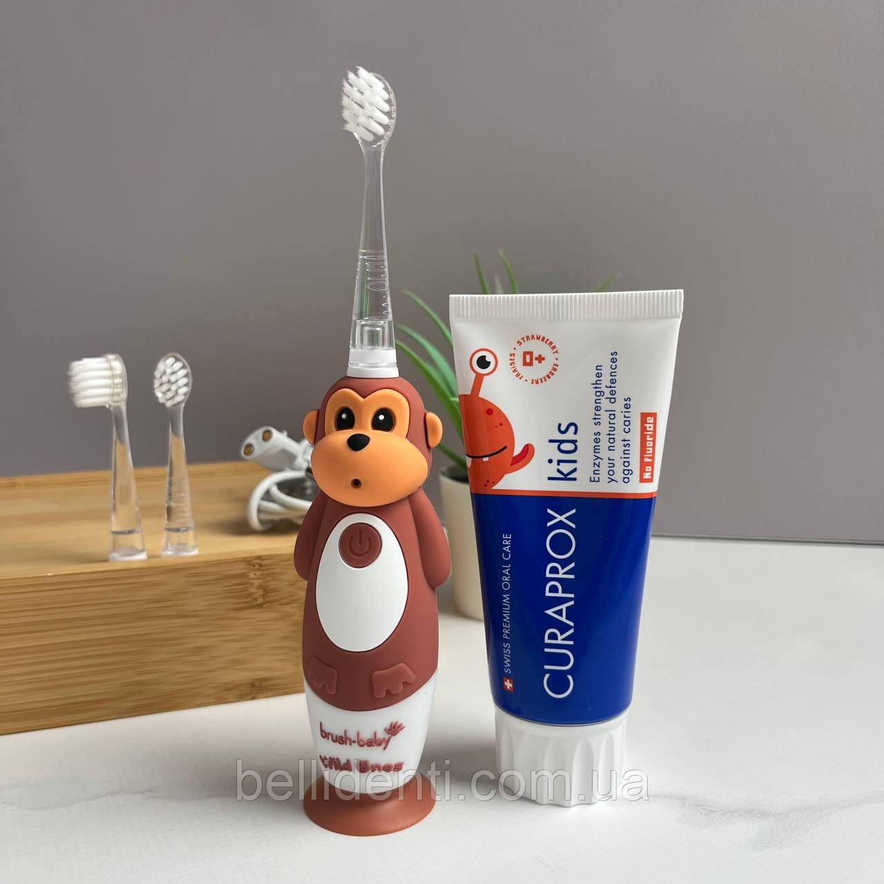 Набір Brush-Baby WildOnes Sonic Curaprox від 0 до 2 років (щітка мавпочка Mya + паста 60 мл без фтору)