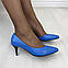 Жіночі шкіряні туфлі на невисокій шпильці, колір індиго, фото 6