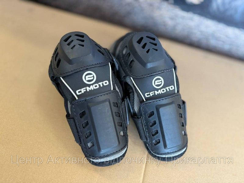 Наколінники CFMOTO у чорному кольорі 852144-00200, фото 1