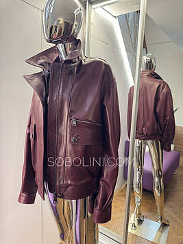Куртка на блискавці в гарному кольорі бургунді