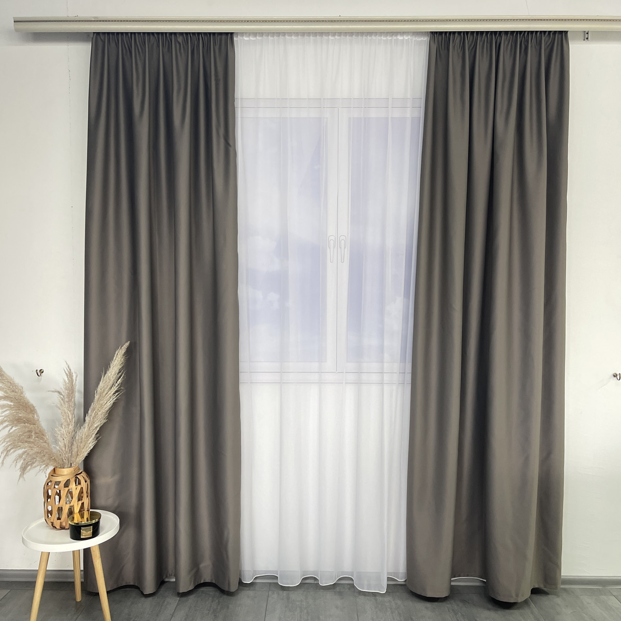 Штори атлас блекаут матові ALBO сіро-коричневі 150×270 см, комплект 2 шт. (SH-M30-18), фото 1