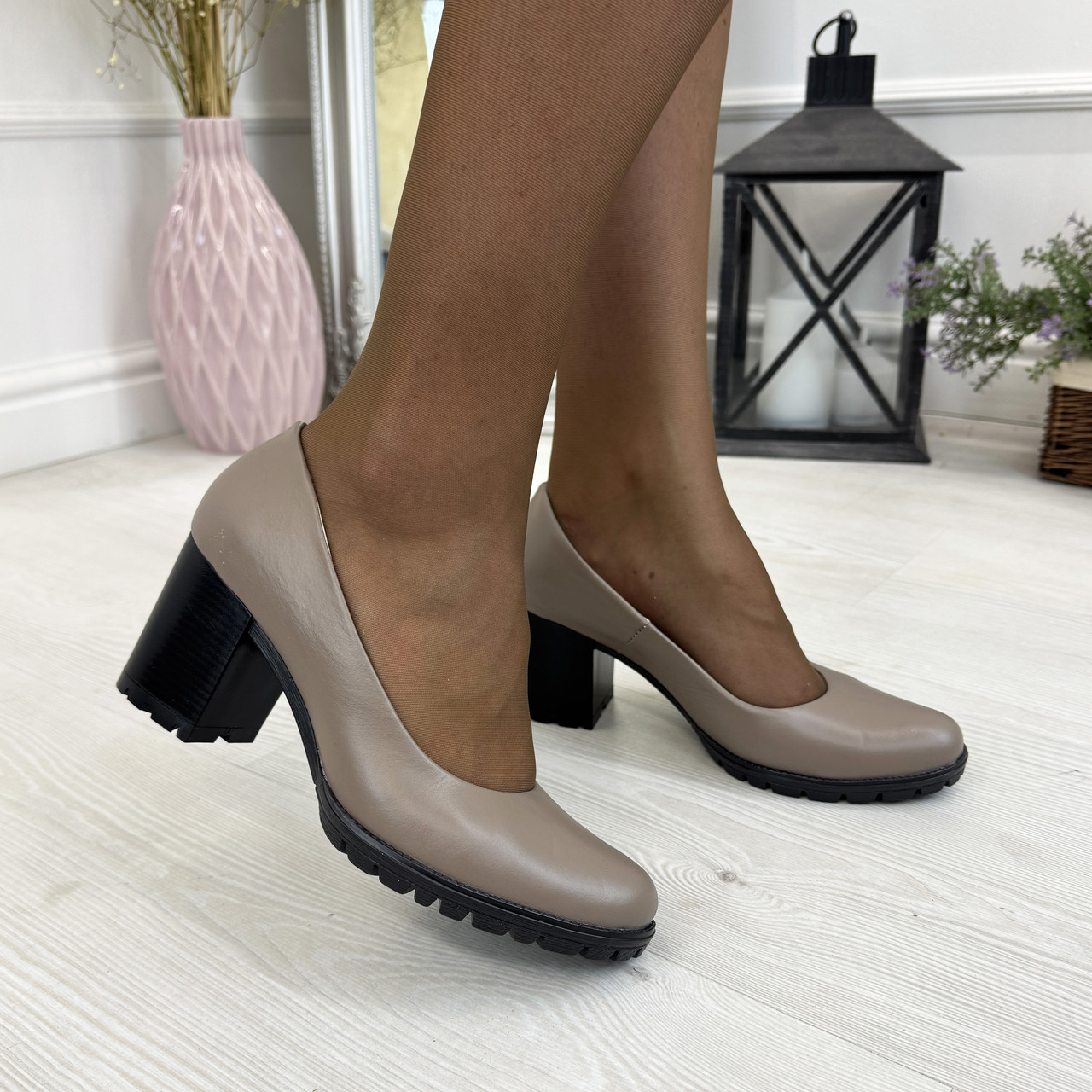 Туфли женские кожаные на устойчивом каблуке. Цвет визон, фото 1