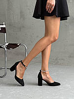 Жіночі чорні туфлі з ремінцем на зручному підборі