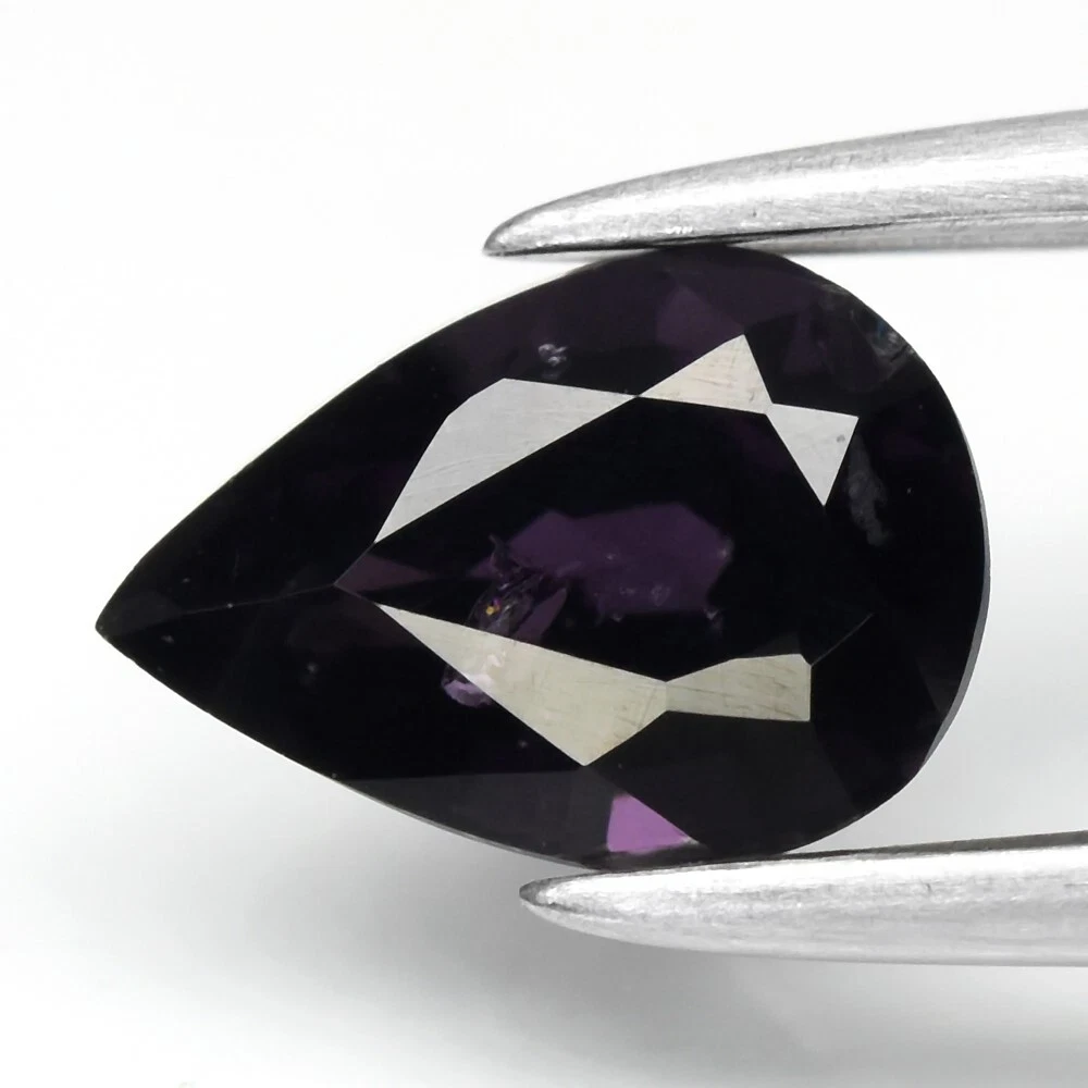 0.66 кт. Природний темно-пурпурний шпінель