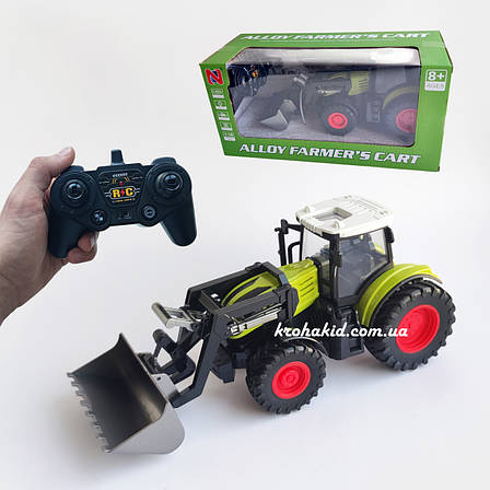 Трактор із ковшем на радіокеруванні на акумуляторі 3.7V Світло Гумові колеса Розмір 29 см Green, фото 1