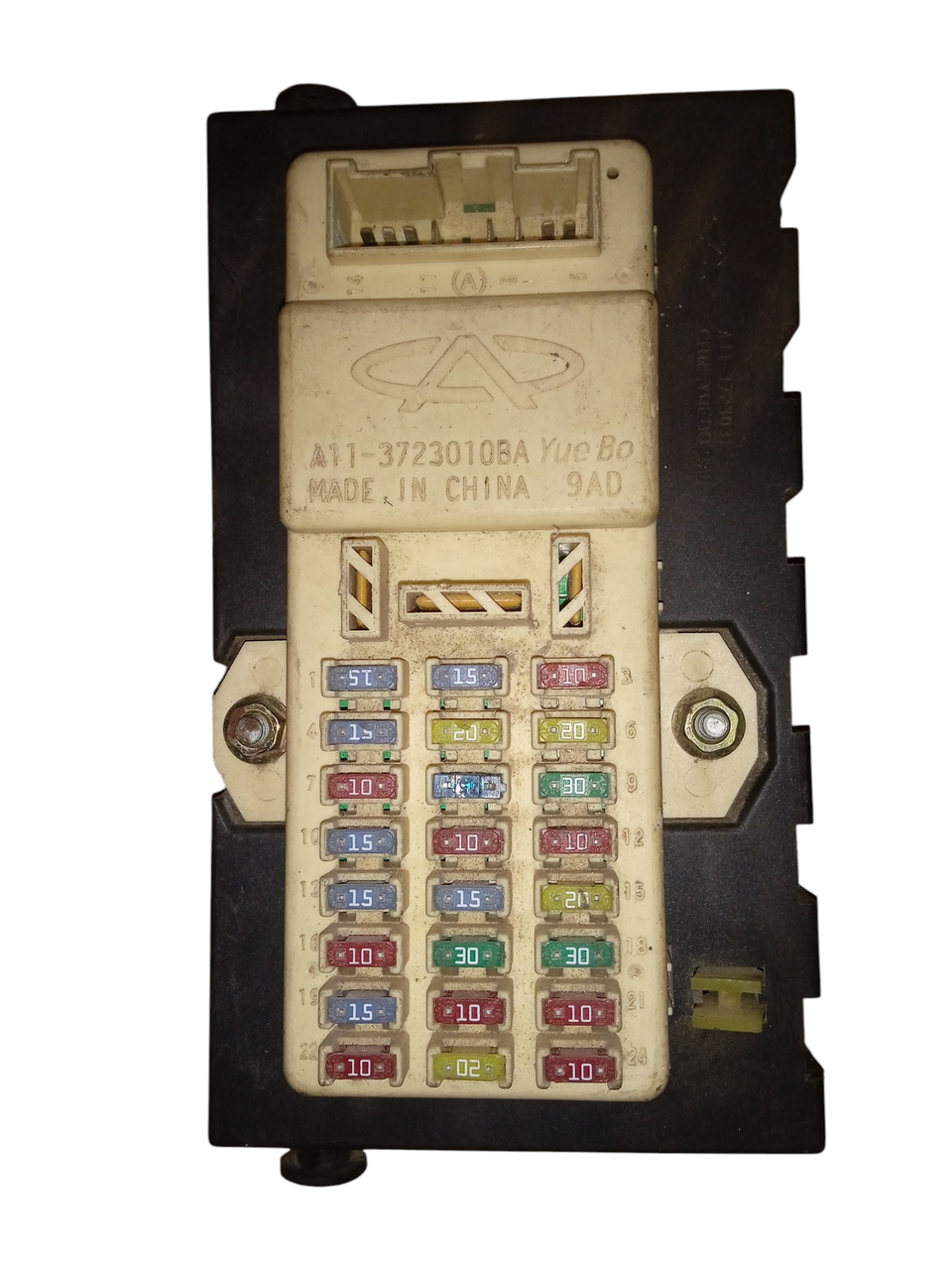 Блок запобіжників (монтажний блок) для Chery Amulet / Чері Амулет, A11-3723010BA, оригінал Б/У