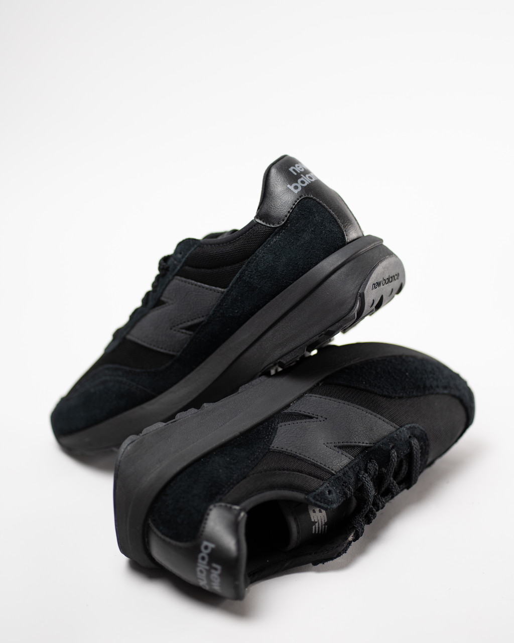 Чоловічі кросівки New Balance 370 U370AJ чорні Оригінал