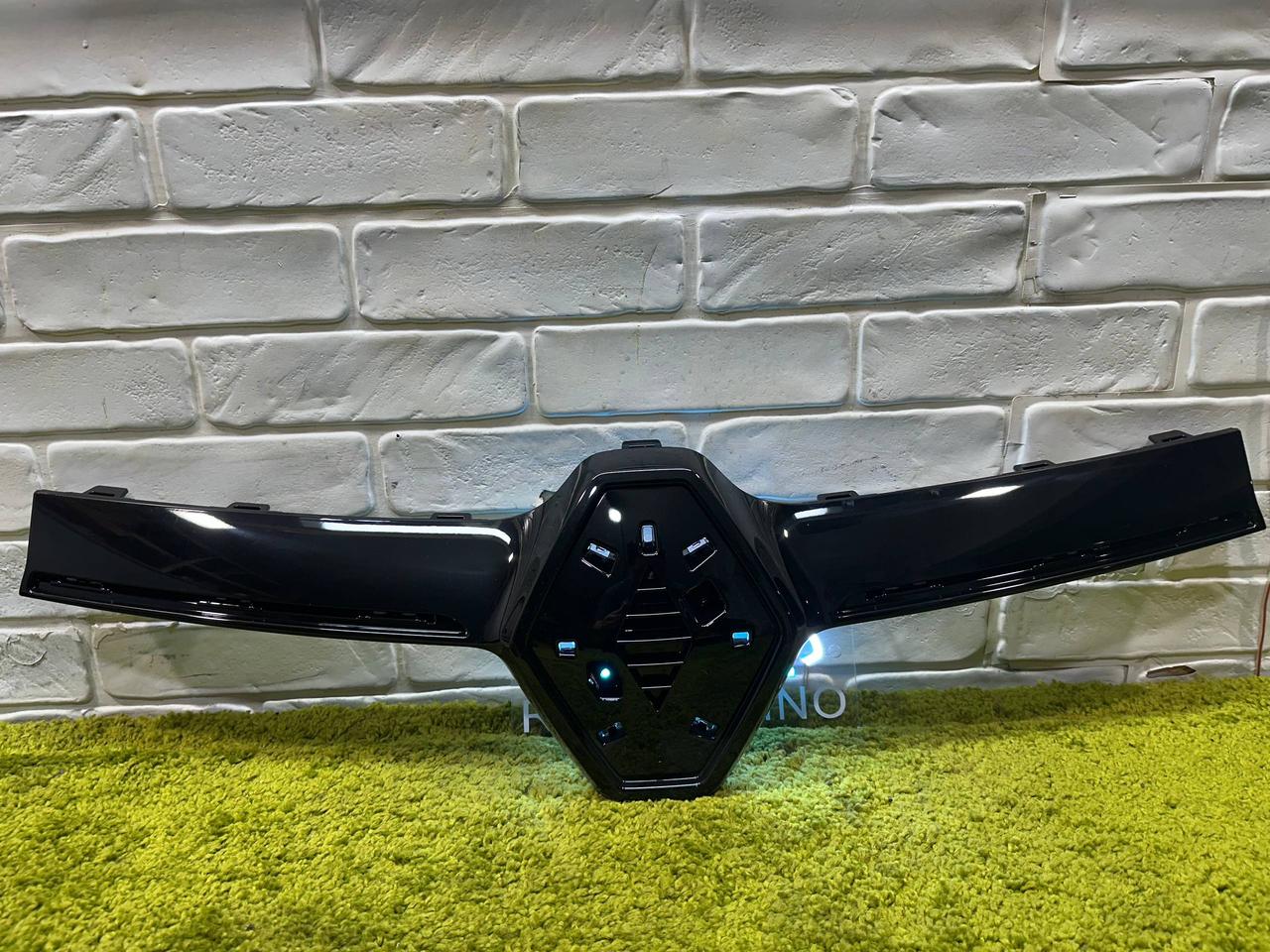 Накладка решітки радіатора (птах) Renault Sandero 2 Рено Сандеро 2 (2017-...) Оригінал 623825400R, фото 1