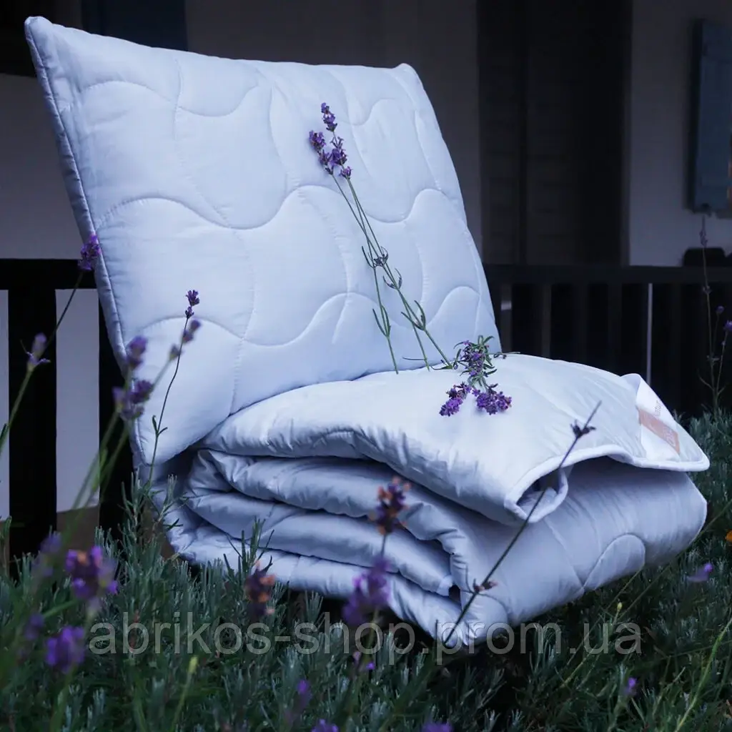 Високоякісна  тепла, натуральна ,бавовняна  ковдра  з квітами лаванди  Lavanda Medium  140 х 200  Словенія., фото 1