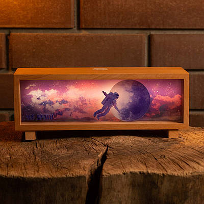 Нічник-панорама "Астронавт. Час мріяти", лаковане дерево (LED, Акумулятор, USB Type-C)