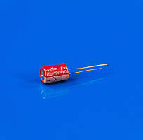 Полярний конденсатор 470mf 10V