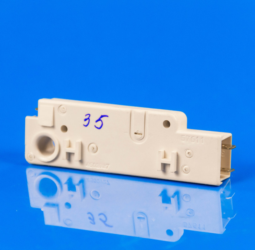 Пристрій блокування люка (замок) Ardo 651016776