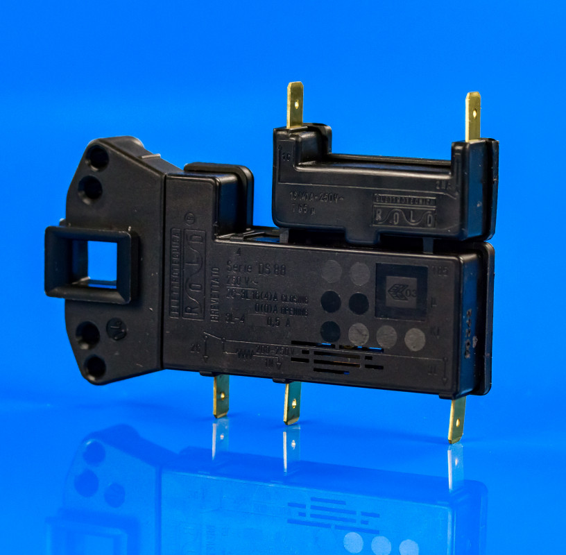 Замок (УБЛ) для пральної машини Ardo 813010004