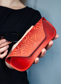 Футляр для окулярів шкіряний червоний з орнаментом Соняхи | очешник шкіра