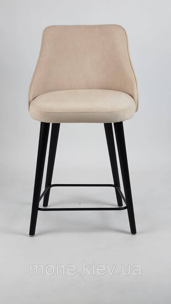 Барний стілець MARKO на дерев'яних ніжках