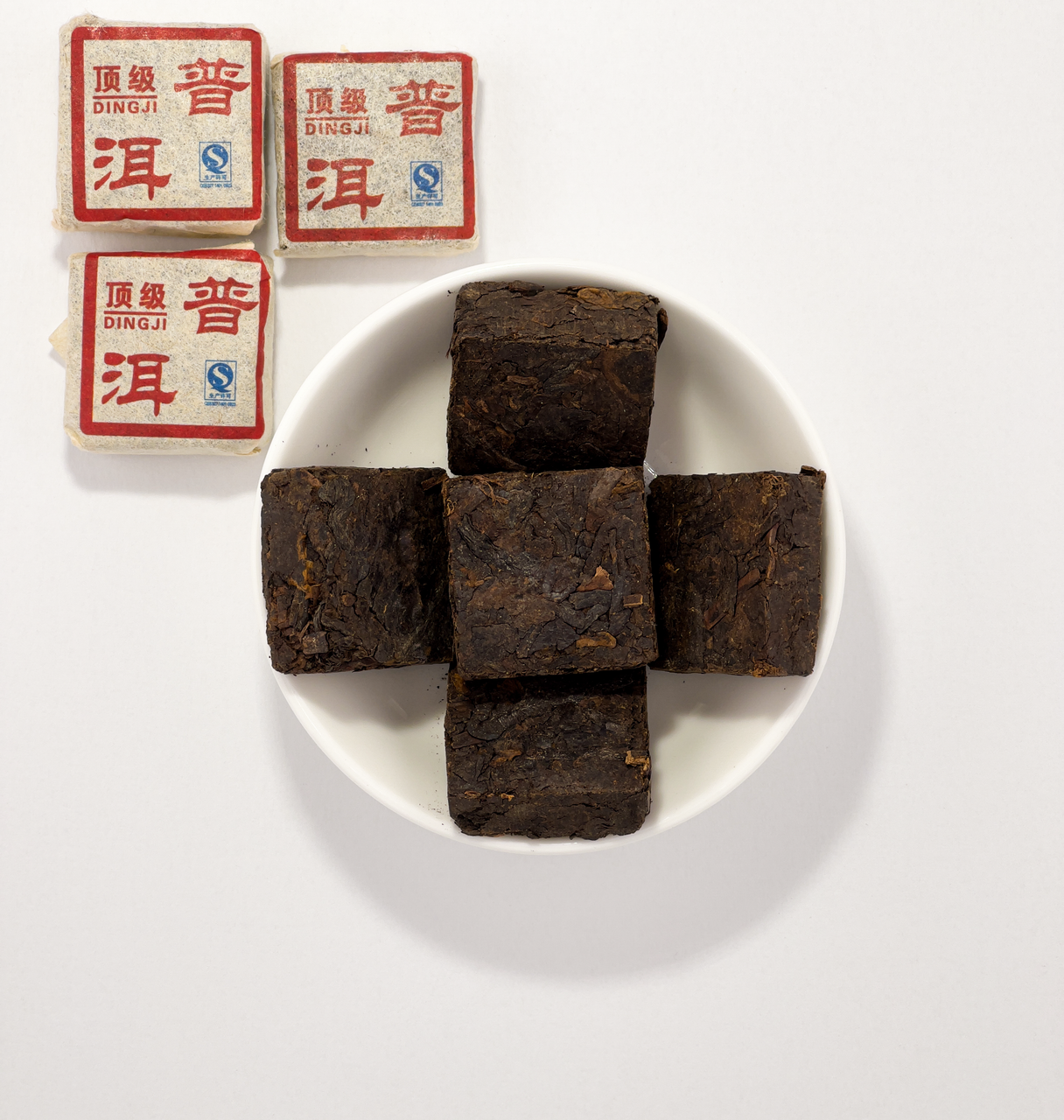 Чай чорний Пуер Шу пресований (кубик 6 г) 50г, фото 1