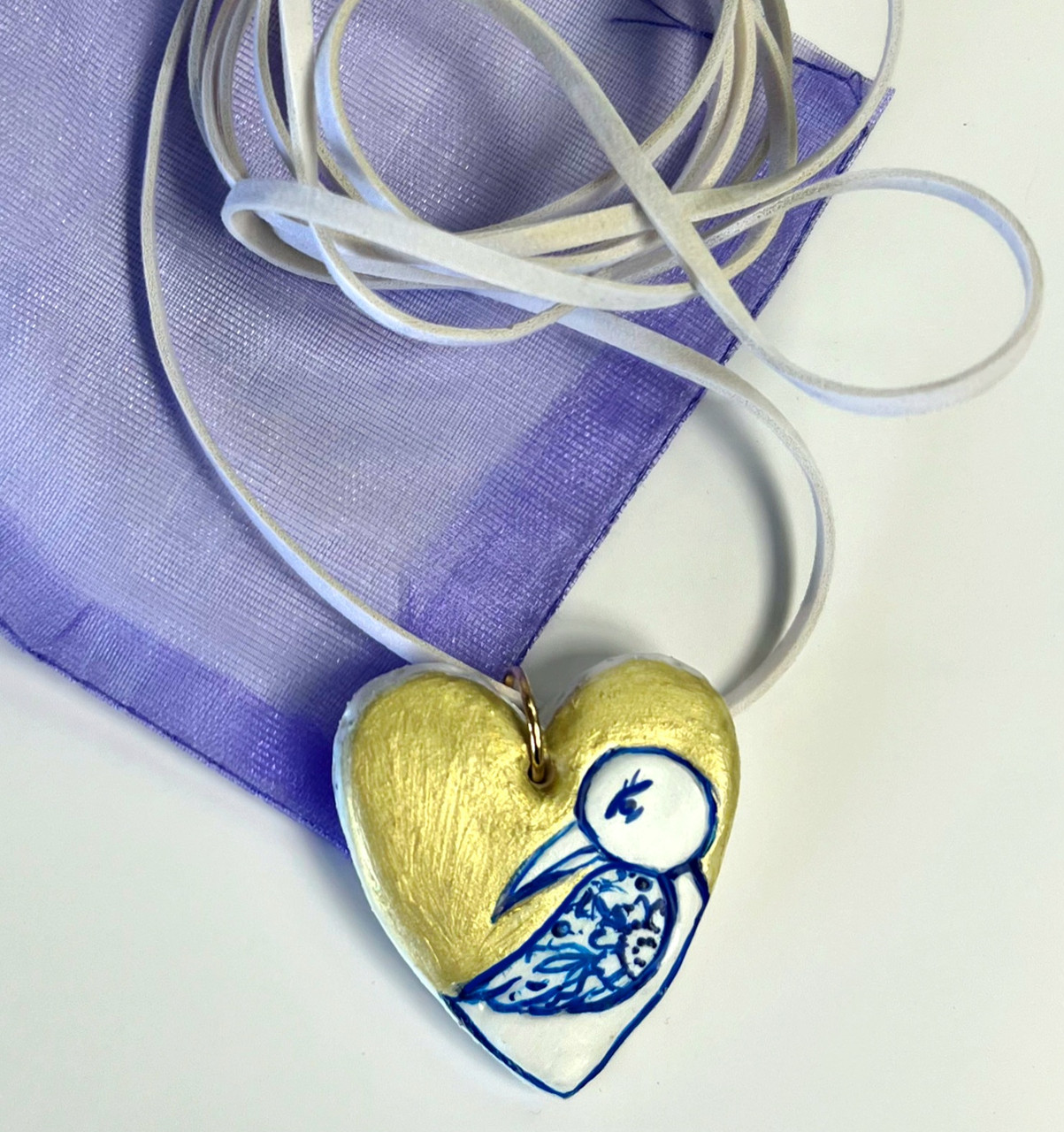 Прикраса-оберіг ручної роботи підвіска-кулон «Сердешна пташка» з полімерної глини., фото 1