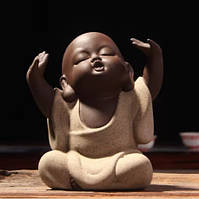 Чайна фігурка маленький ченців 9 см х 6.5 см фіолетова глина, ручна робота коричневий пісочний