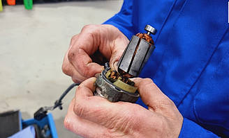 Роль насоса в системі Haldex: як підтримується тиск і передача крутного моменту