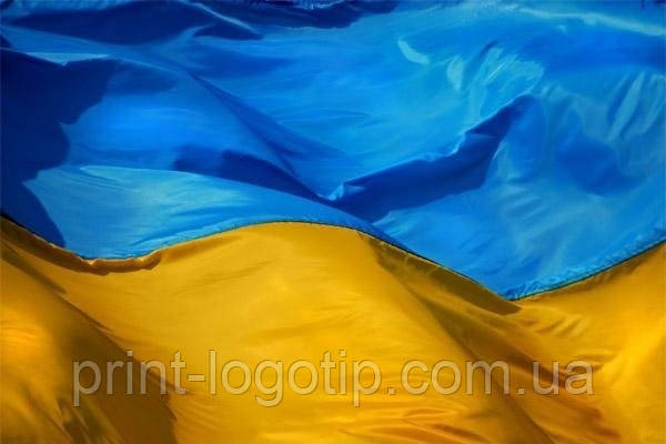 Флаги та прапорці України в Києві