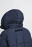 Довгий жіночий пуховик з високим коміром Finn Flare W20-51005-101 синій 2XL, фото 3