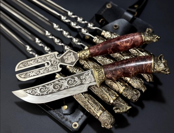 Шампура подарункові "Дикі звірі" з веделкою для зняття м'яса та ножем мисливським, фото 1