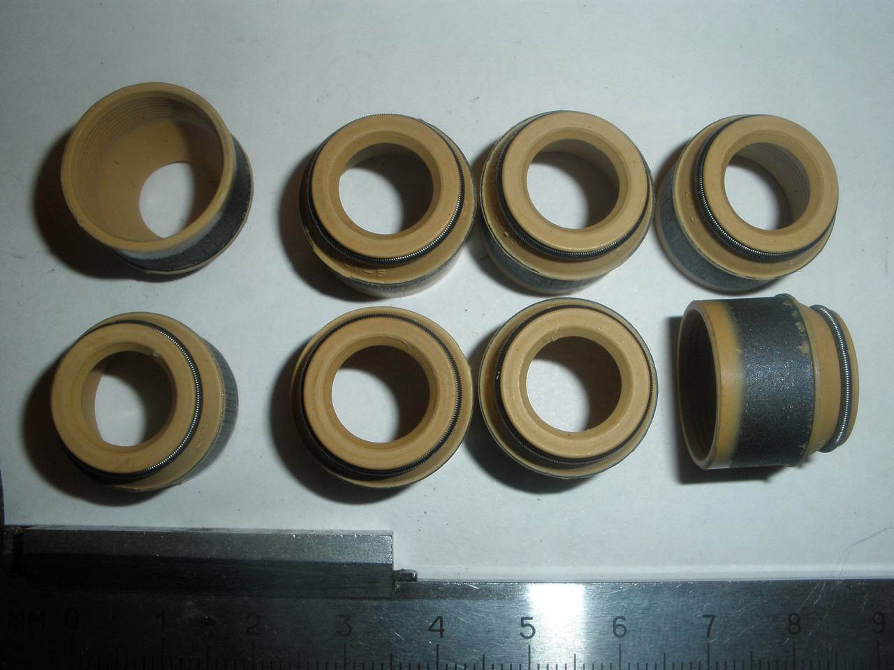 Сальники клапанів Д-240, 245, 260, МТЗ — ВЕЛКОНТ (Оригінал, 240-1007020-Б), фото 1