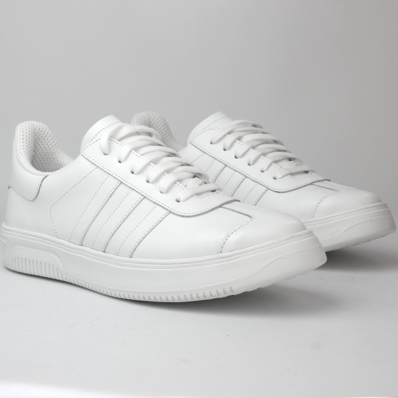 Жіноче взуття великих розмірів 40 41 42 42 43 44 білі шкіряні кеди кросівки газелі повсякденні Cosmo Shoes Quattuor White Leather, фото 1