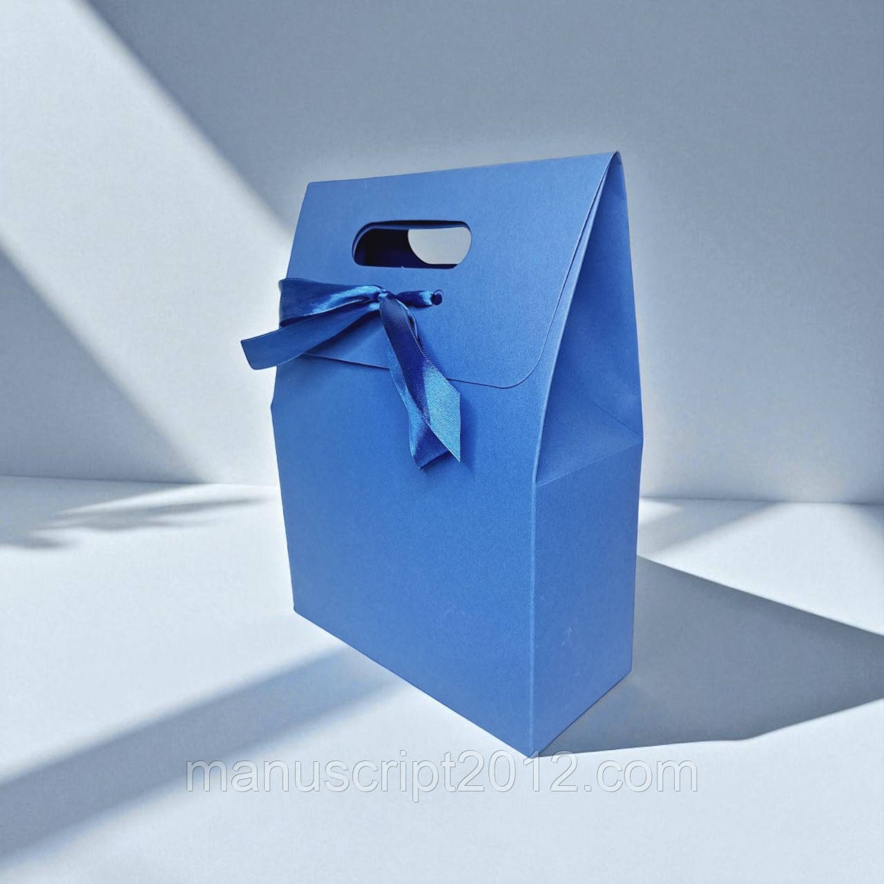 Пакет подарунковий картонний (220х100х300мм.) синій
