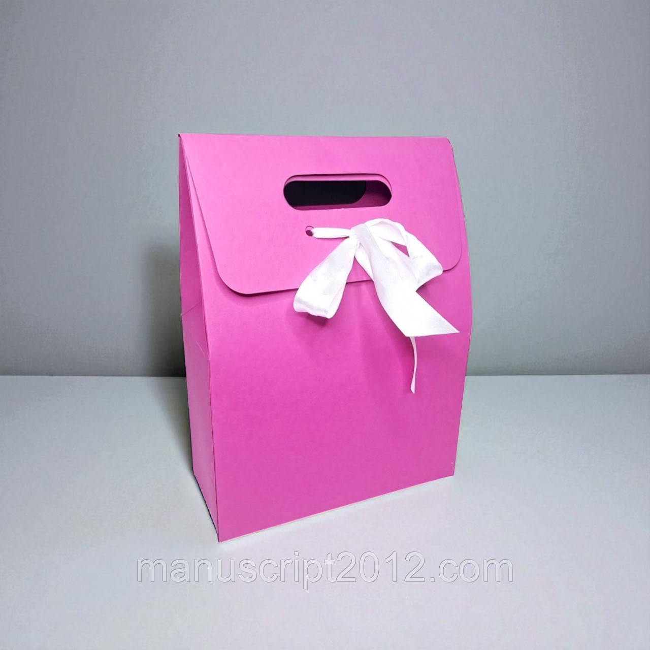 Пакет подарунковий картонний (220х100х300мм.) малиновий