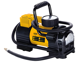 Автомобільний компресор з ліхтарем 12В 15А 7 атм 37 л/хв СИЛА «Трофі» (900414)