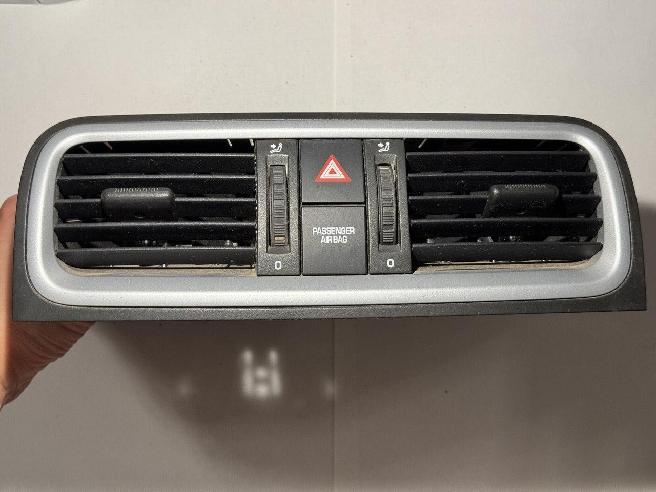 Дефлектор воздушний Skoda 5J0820951S01 / 5J0 820 951 / 5J0820951, фото 1