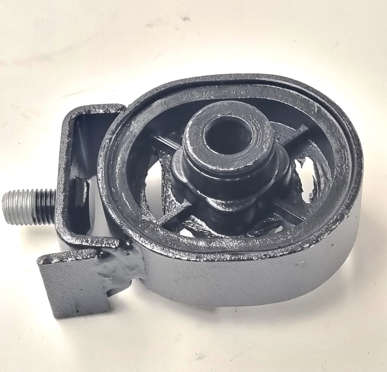Подушка (опора) двигуна задня GSP 514390, Mitsubishi L200 1996-2007 OEM MR353470