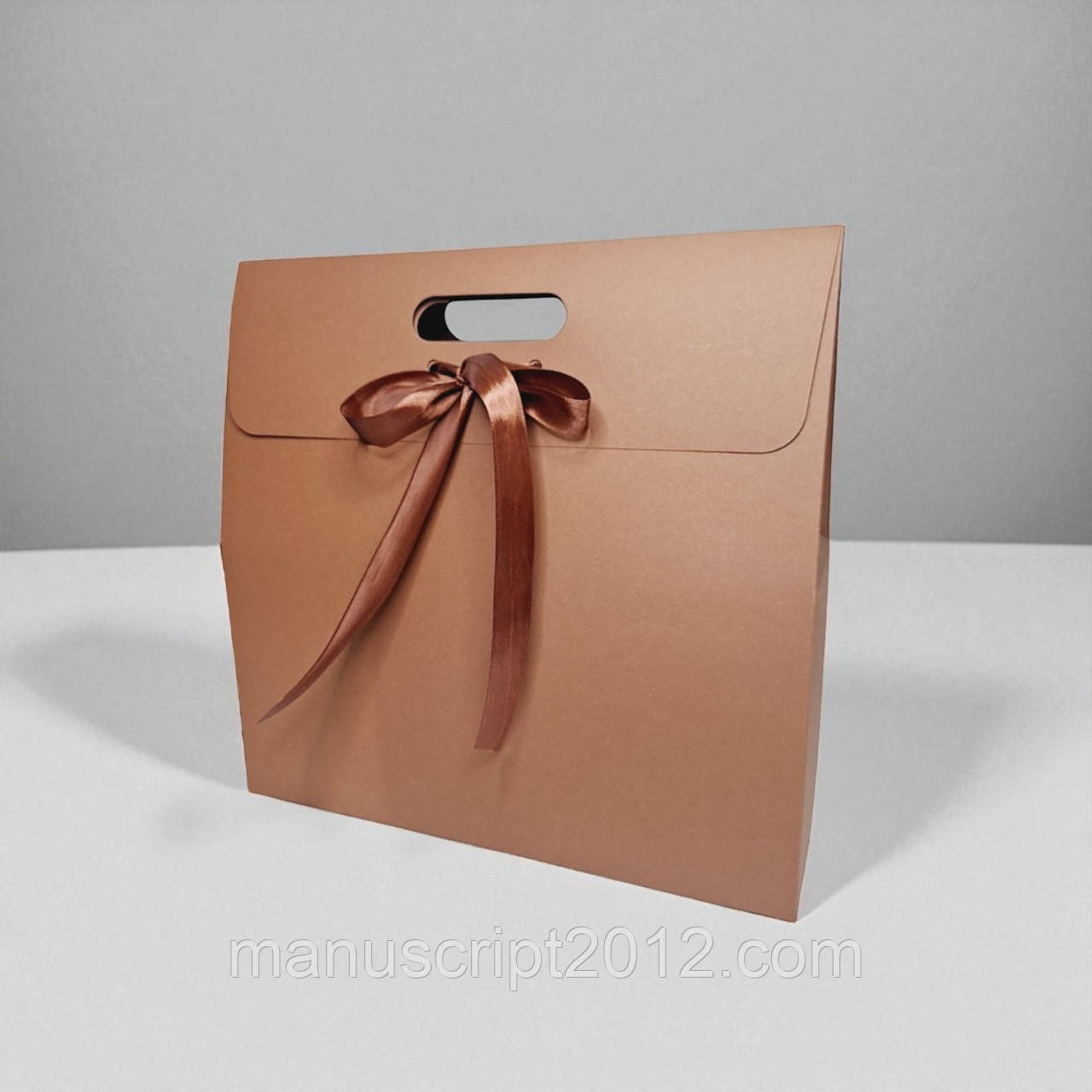 Пакет подарунковий картонний (350х100х350мм.) коричневий