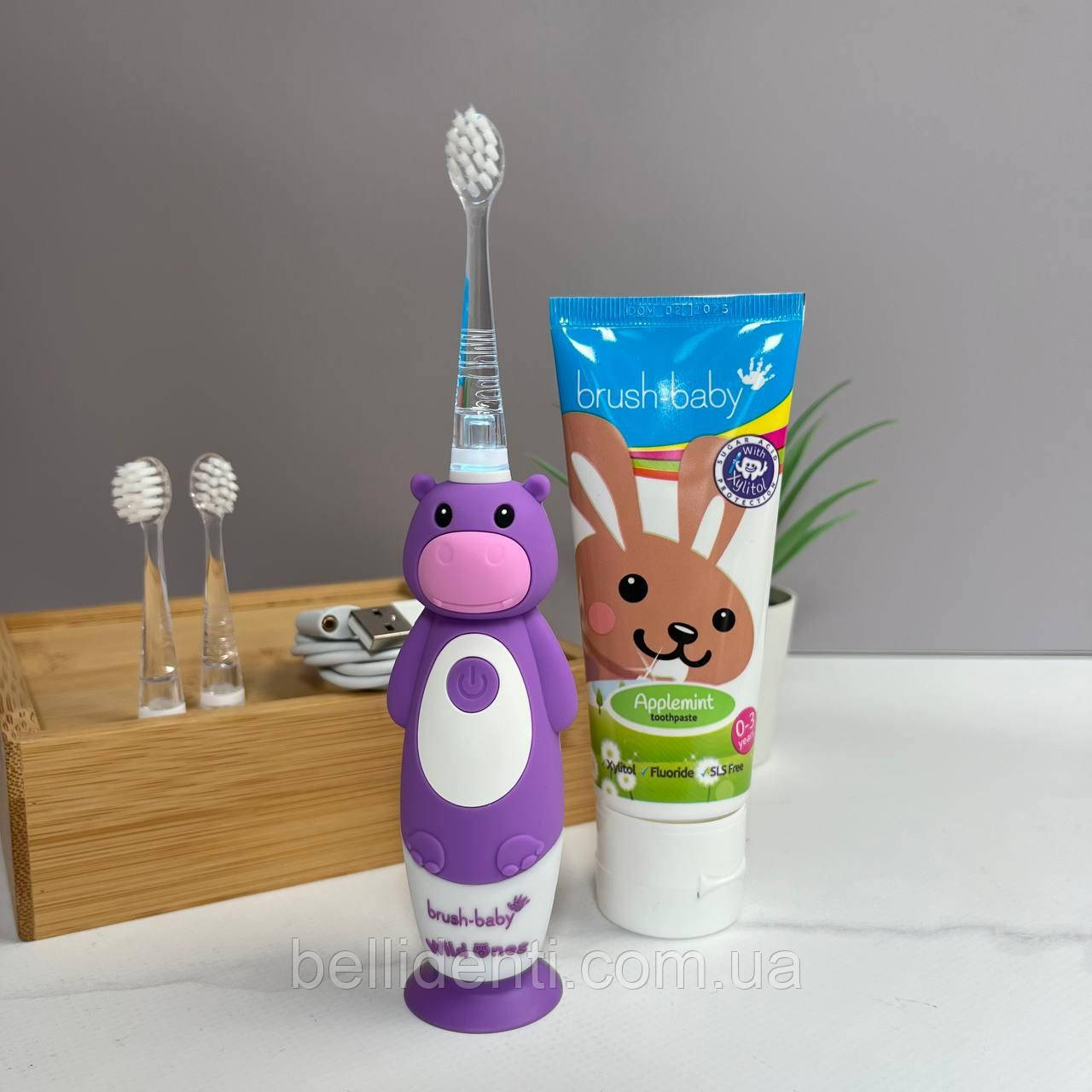 Набір Brush-Baby WildOnes Sonic від 0 до 3 років (щітка бегемот Holly + паста 50 мл зайчик), фото 1