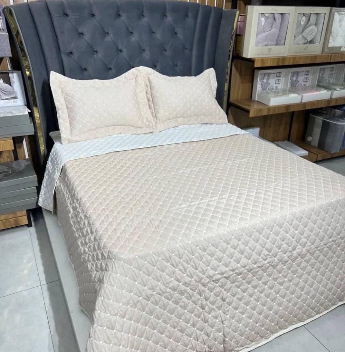 Покривало стьобане гобеленове 240*260 см з 2 наволочками 60*80 см Туреччина, фото 1