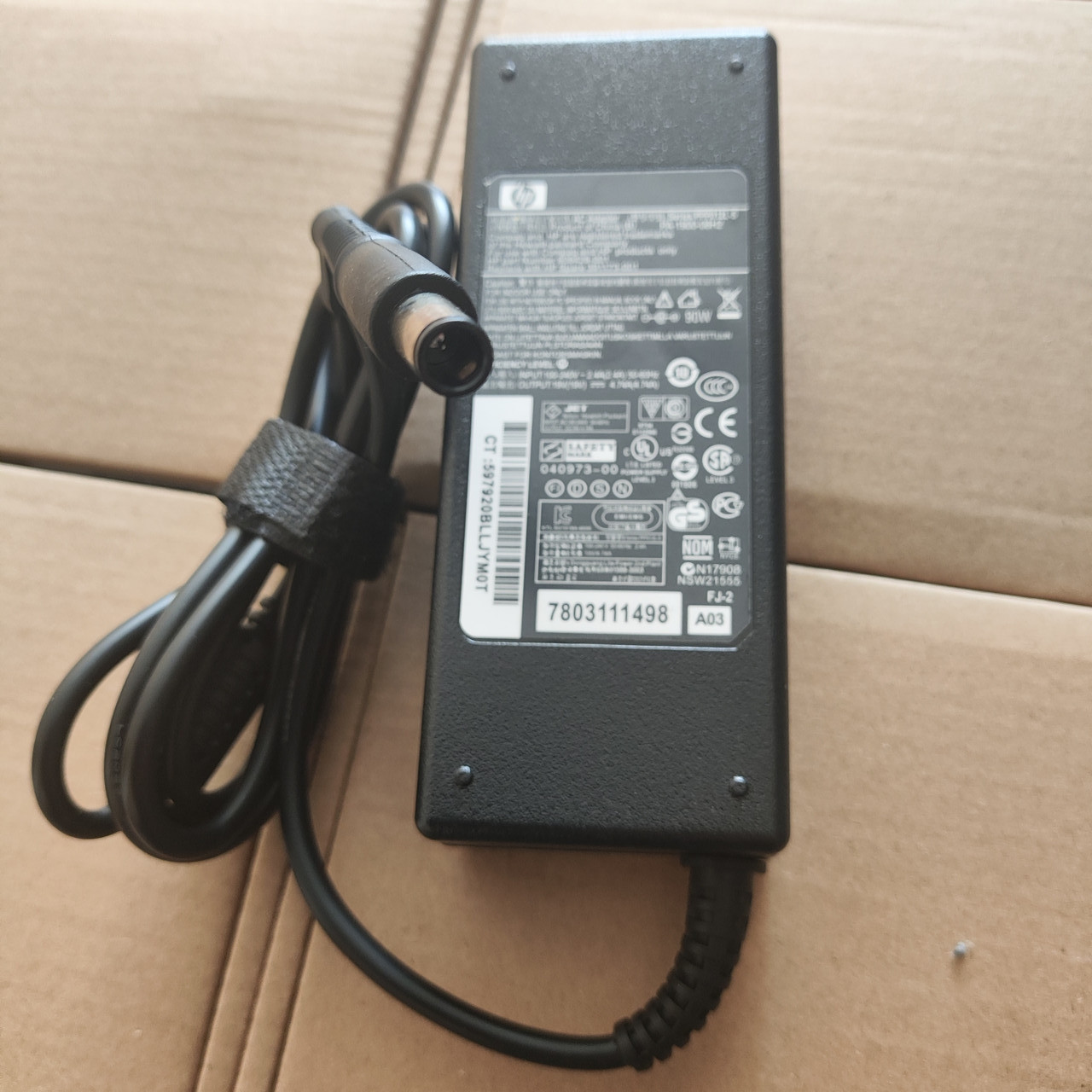 Зарядний пристрій Блок живлення для ноутбука HP EliteBook 391173-001 90 W 19 V 4.74 A (7.4*5.0), фото 1