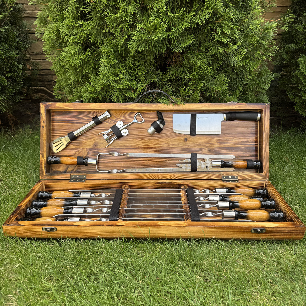 Набір шампурів Трофей LUX ручної роботи. Шашличний набір шампурів у дерев'яному кейсі.