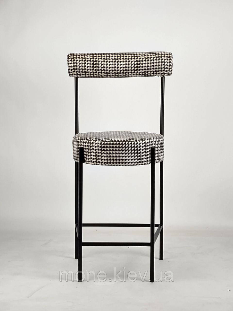 Барний стілець ELYSIUM на металевій опорі