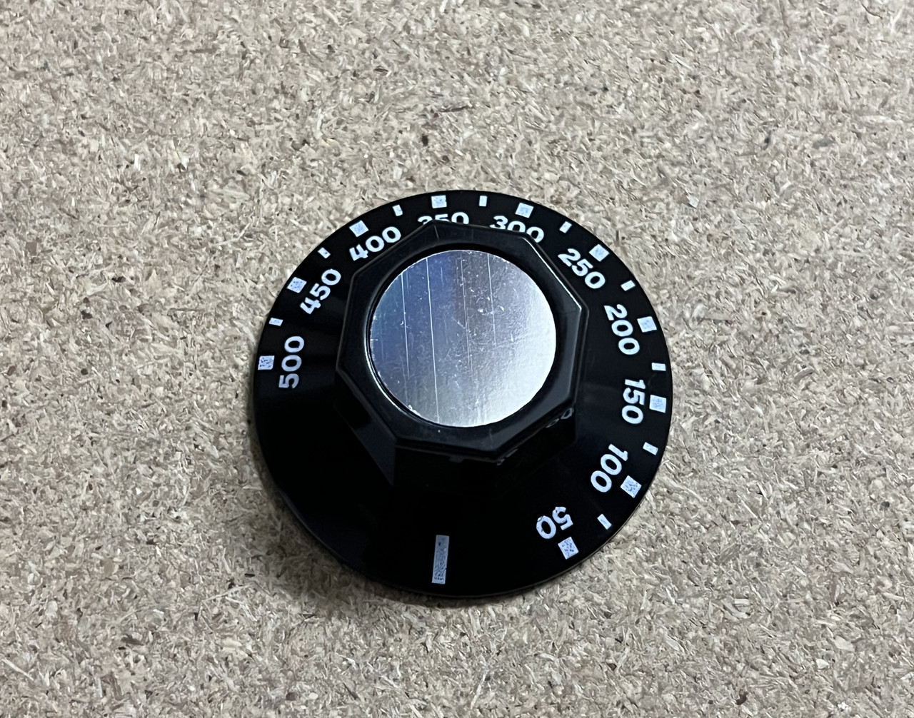 Ручка регулювальна для термостата t max 500 °C ø 50 mm вісь ø 6x4,6mm зріз зверху