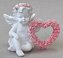 Ангелочок з серцем з троянд 2