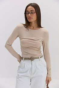 Лонгслів жіночий бежевий з драпіруванням віскоза прилеглий MKAR22068-1